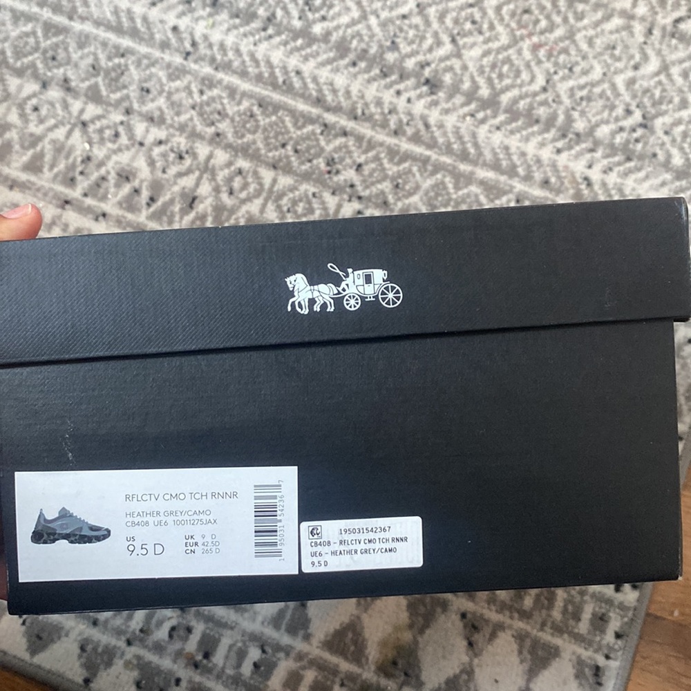 Brand new coach sneakers - Picture 2 of 6